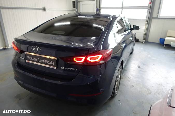 Hyundai Elantra 1.6 MPi Exclusive - 5