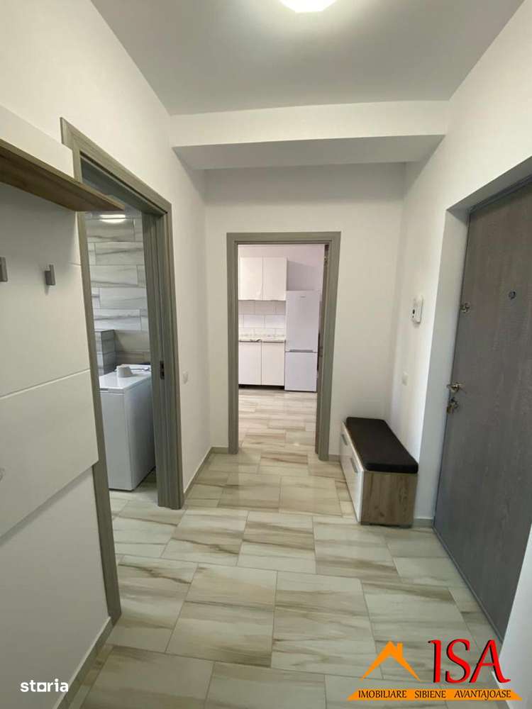 Garsonieră decomandată + curte proprie – ȘELIMBĂR - Imagine principală: 4/10