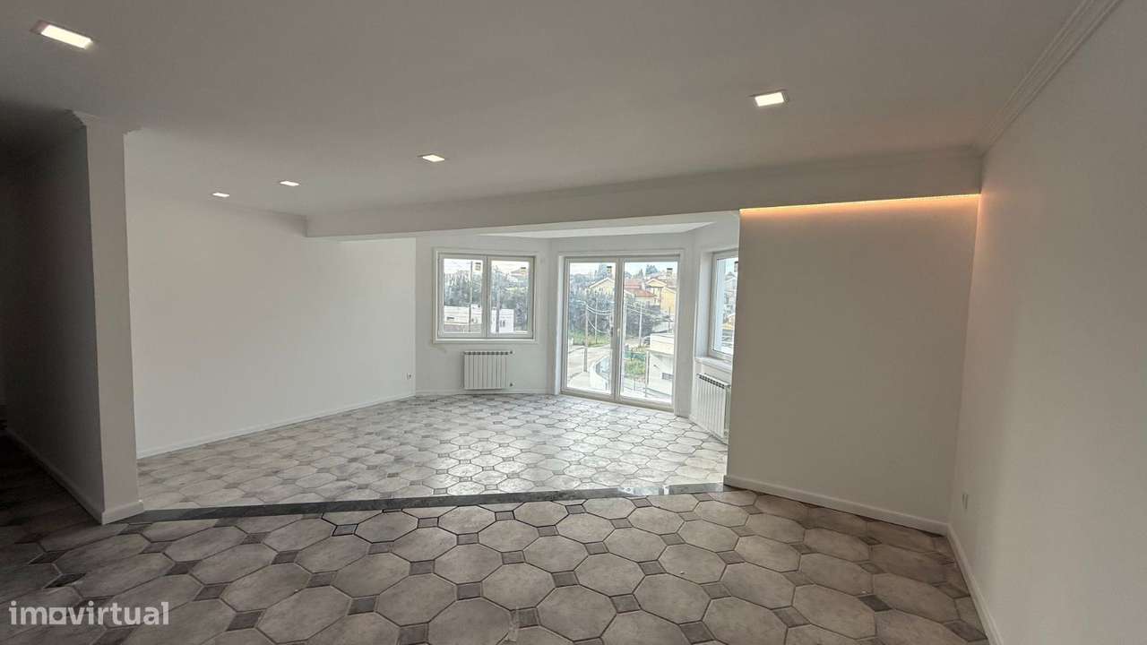 Moradia T3+1 com anexo, forno e churrasqueira, garagem e vistas da ...-14