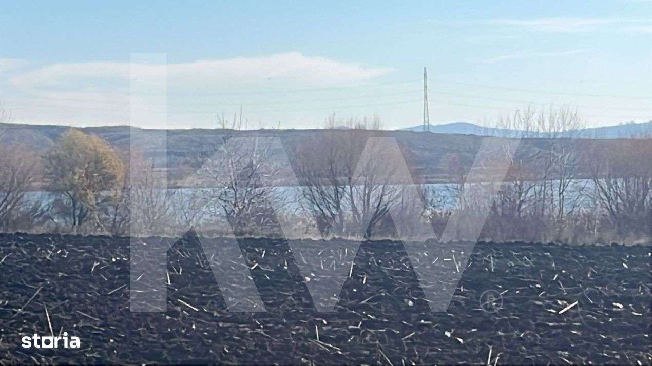 Teren intravilan – Valea Lunga, 3.600 mp • Vedere panoramica spre-6