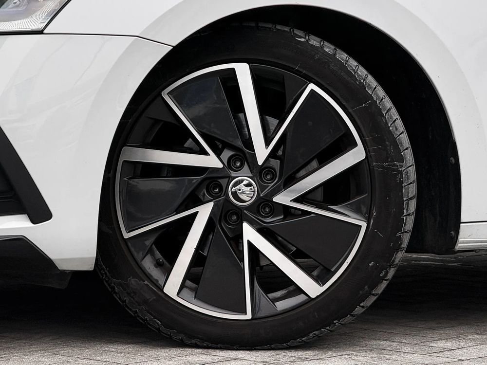 Skoda Octavia 2.0 TSI 4X4 Sportline DSG 190 KM — zdjęcie 6