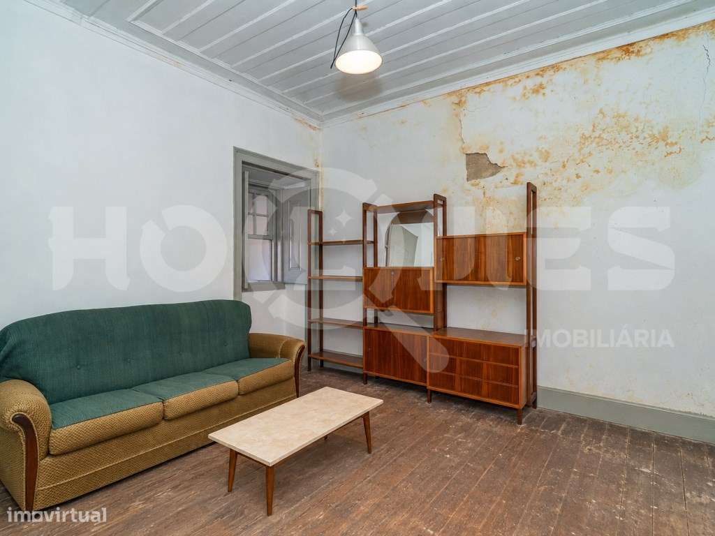 PRÉDIO COM 3 APARTAMENTOS NO CENTRO HISTÓRICO FIGUEIRA DA FOZ-29