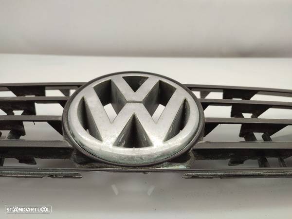 Grelha Da Frente Volkswagen Passat (3B2) - 4