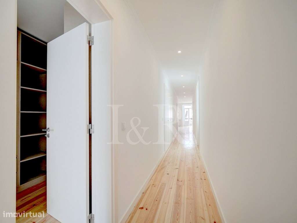 Apartamento T3 totalmente renovado no Chiado, Lisboa-10