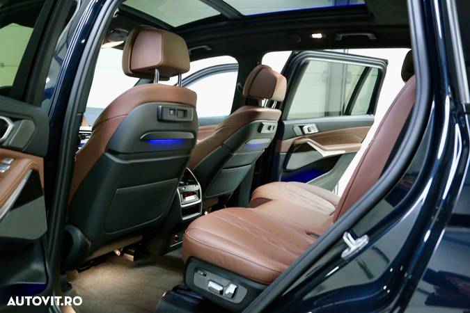 BMW X7 xDrive40d MHEV - 28