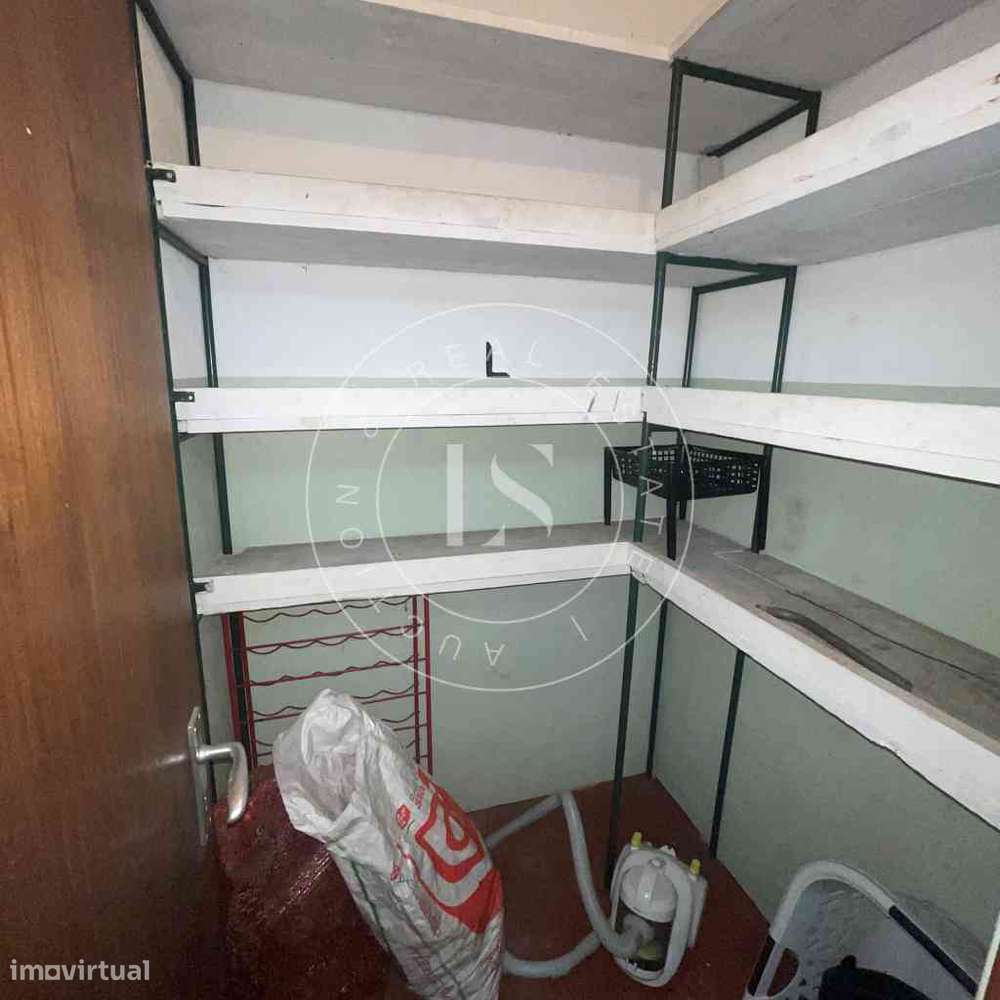 Apartamento T2 com Garagem e Arrumos | Urb. dos Altos | Cidade da Maia-35