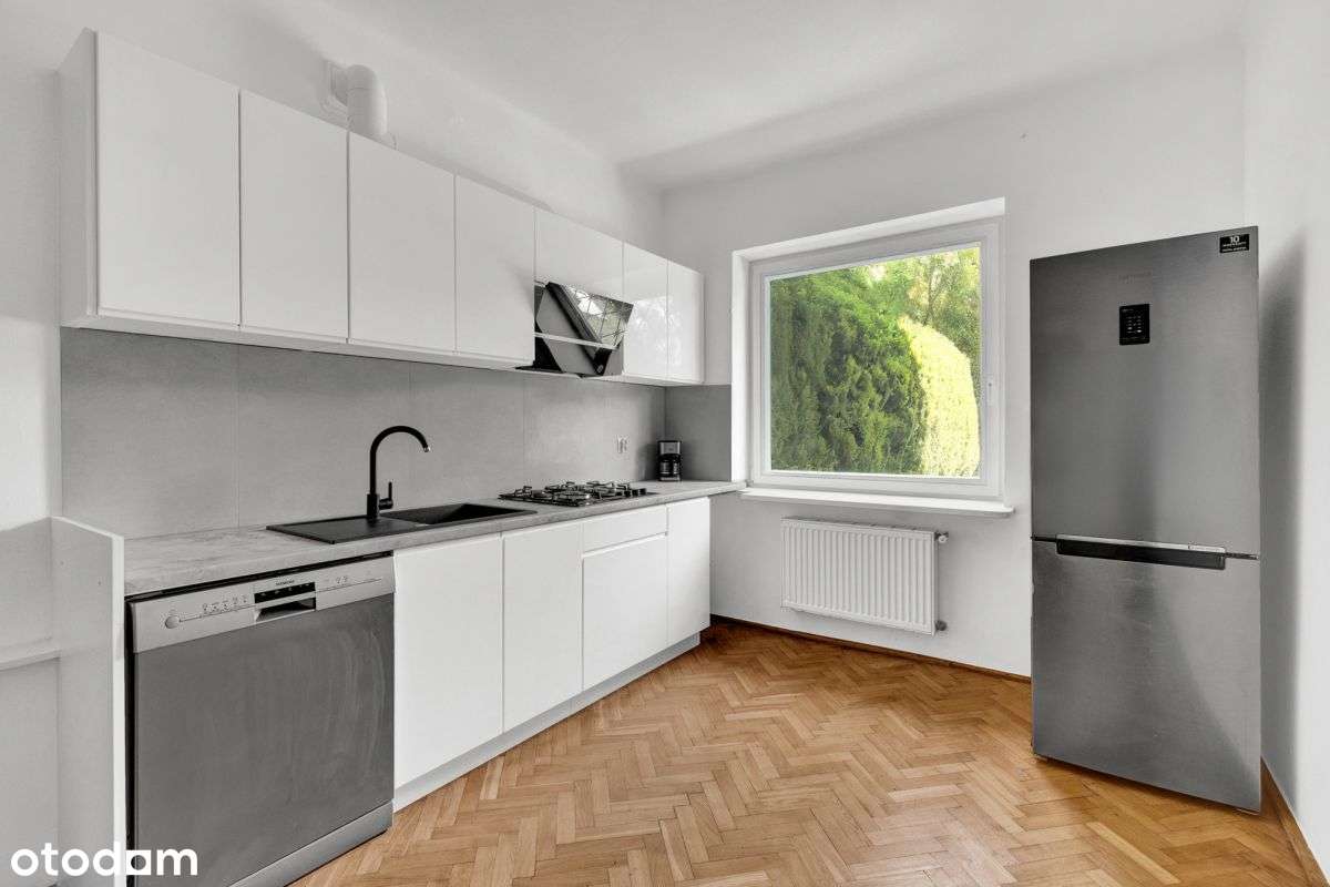 Wyjątkowo zadbany segment, kameralna uliczka. - Pełny obrazek: 4/9