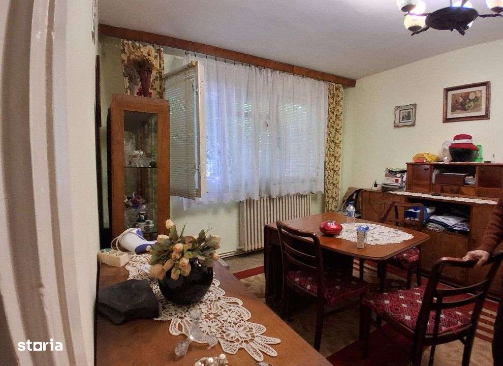 Apartament  3 camere Podu Ros , 70 metri, etaj 1 Cod:159608-0