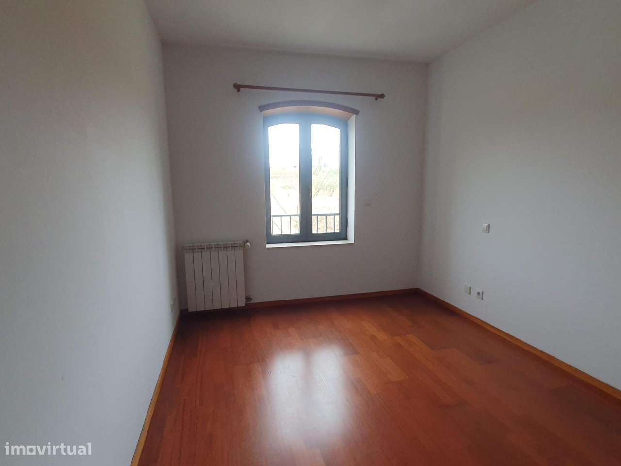 Apartamento T3 em Oliveira do Douro | Arrumo + Parqueamento-10