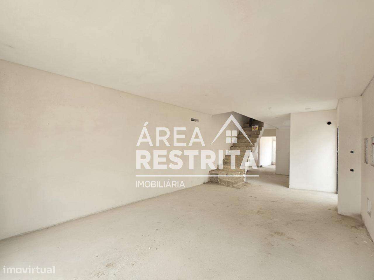 MORADIA GEMINADA T3  QUINTA DAS LARANJEIRAS - FERNÃO FERRO-4