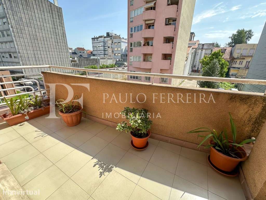 Apartamento – Vila Nova de Famalicão, Escolas - Mais