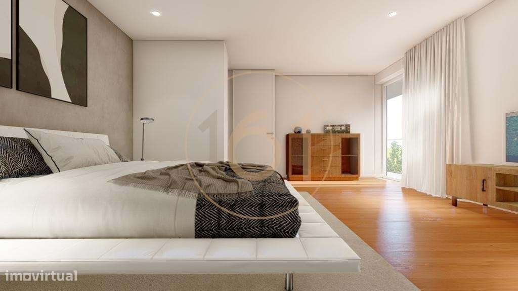 Excelente moradia T3 de 4 frentes em zona nobre de Leça da Palmeira-21