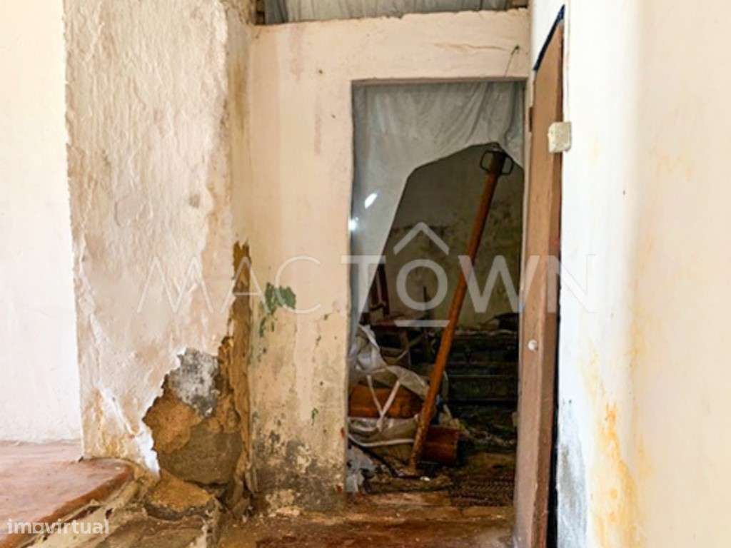 Transforme Esta Moradia no Seu Novo Projeto-14