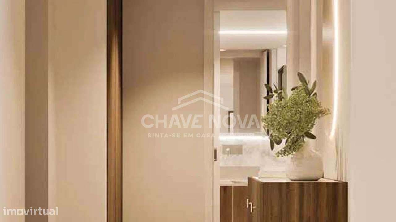 T2 Novo c/ Lugar de Garagem em S. João da Madeira-8