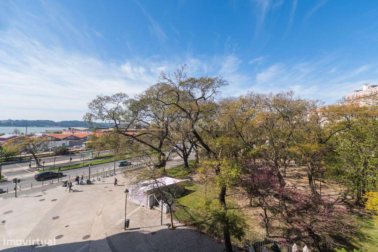 Elegante Apartamento T2 c/ 2 suites | Totalmente Remodelado e Equipado - Grande imagem: 5/40