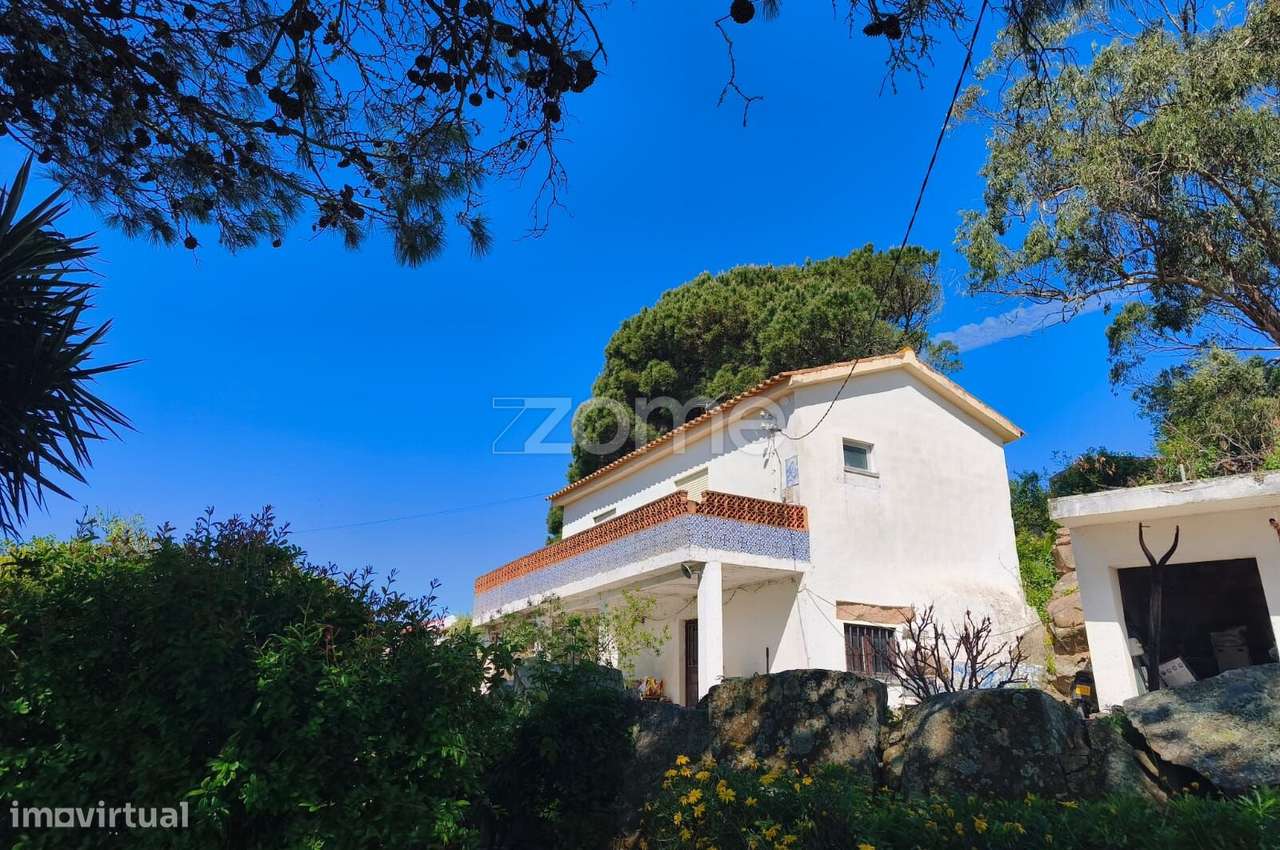 Propriedade única com 1.928 m² | Malveira da Serra-1