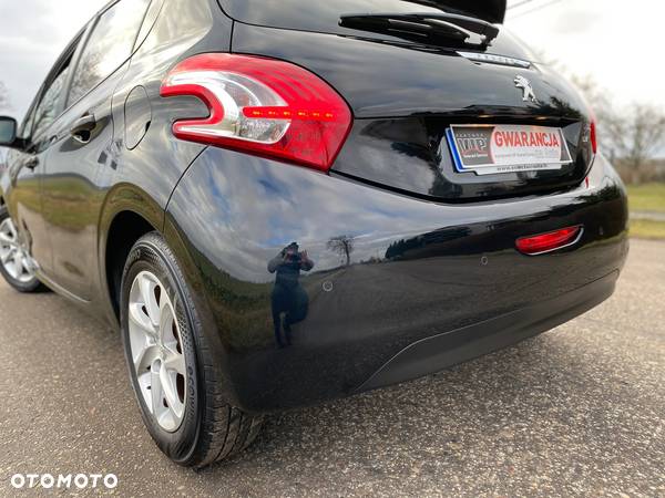 Peugeot 208 1.6 e-HDi Allure STT - 16