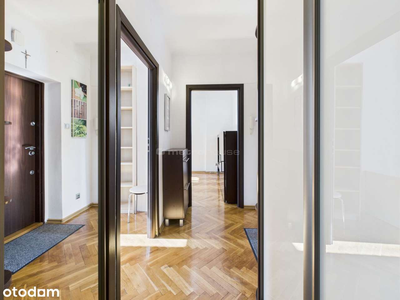 Wola, 2 pokoje, osobna kuchnia, urocza kamienica.-4