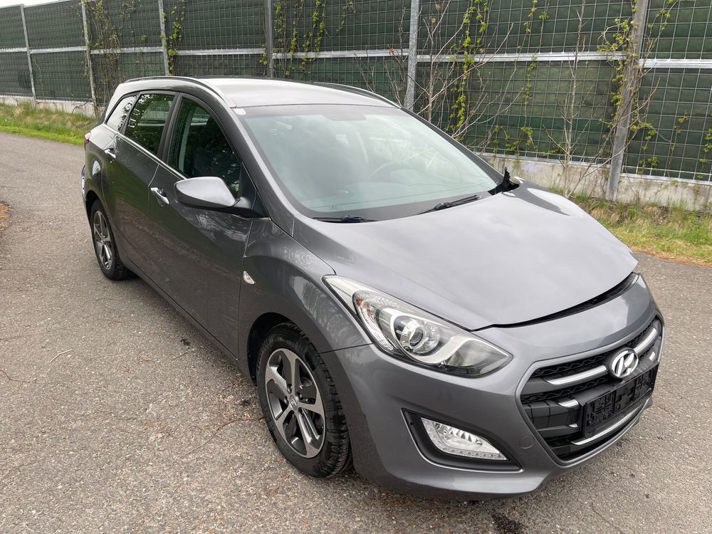 Hyundai i30 II i30cw 1.4 CRDi Trend 2015