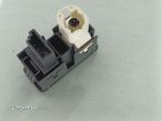 Conector auxiliar USB BMW SERIA 3 F30 2.0 D   N47D20C 2012-2018  9229246 - 4