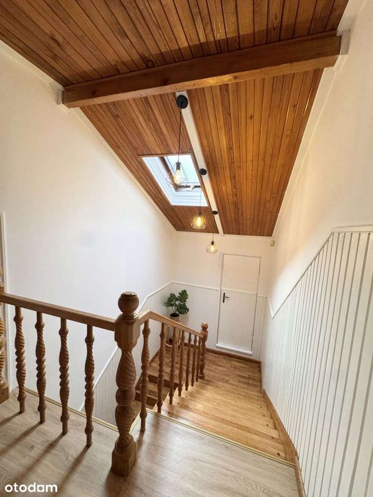 Dom w stylu skandynawskim z pięknym ogrodem, blisk - Pełny obrazek: 5/15