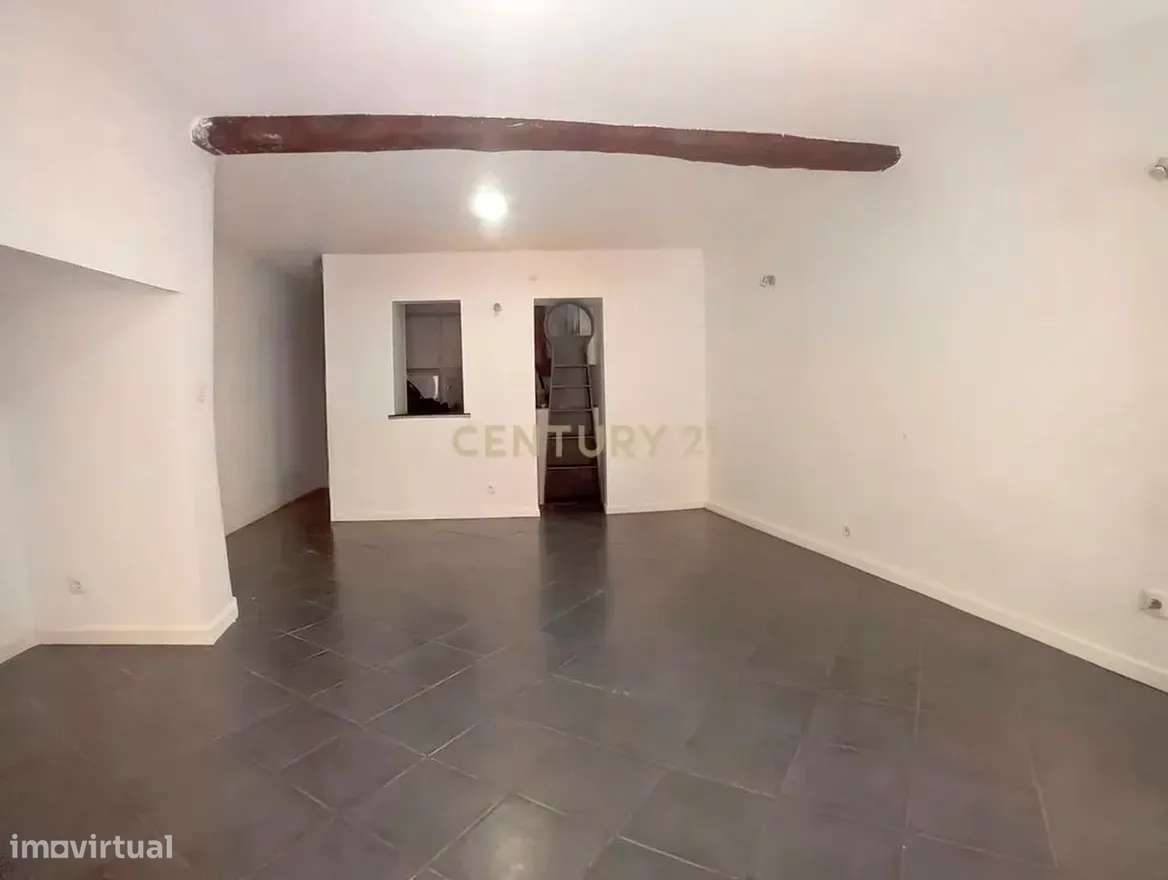 Charmoso Apartamento T1 com Pátio Privativo na Beira-Rio – Santos, Lis - Grande imagem: 2/18