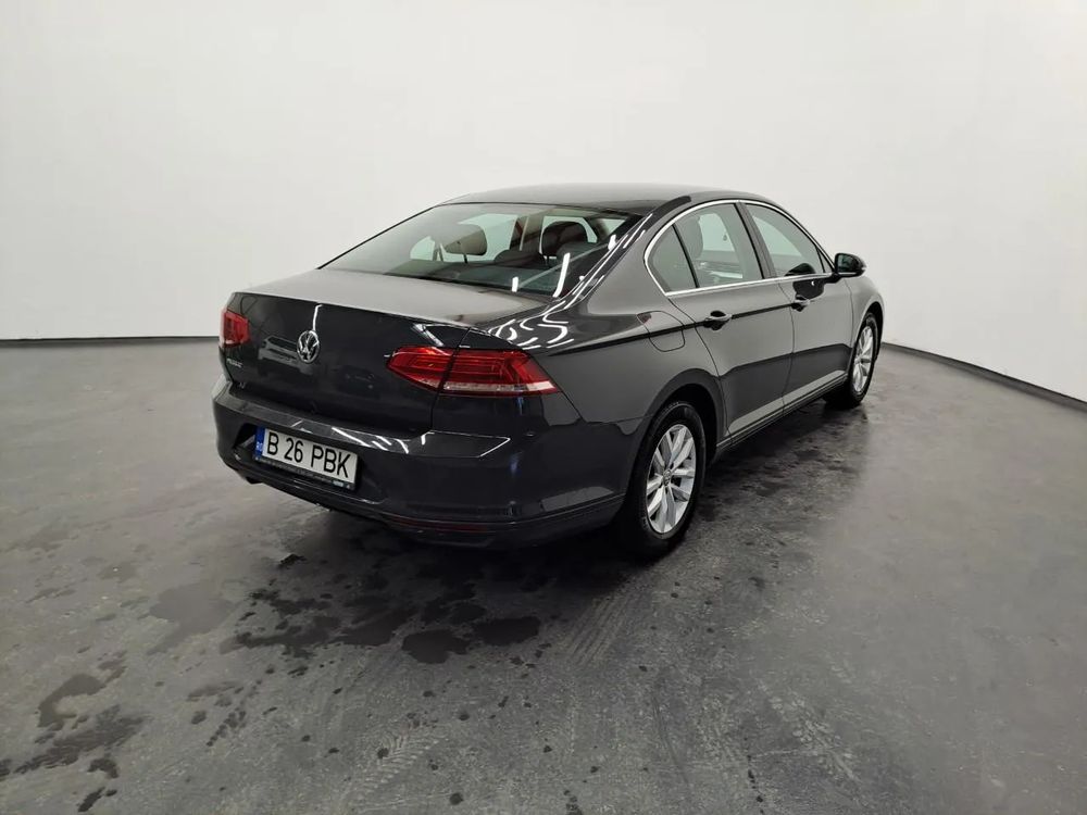 Volkswagen Passat Petrol 150CP 2019 Foto 2