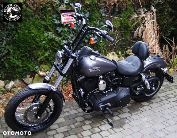 Harley-Davidson Dyna Street Bob - 30