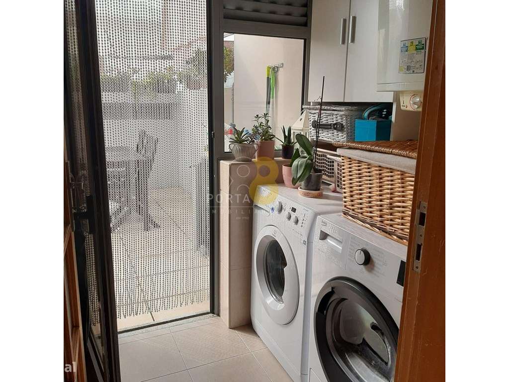 T2 com Terraço - Senhora da Hora-10