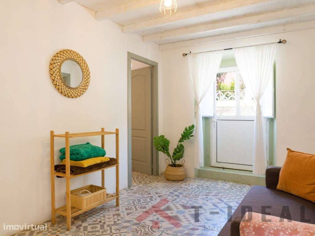 Moradia Renovada Perto Praias-19