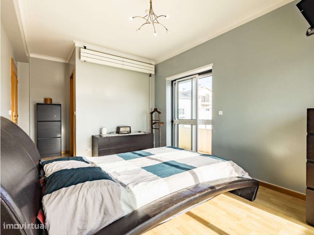 Apartamento T3 com sótão, em Coimbra-21