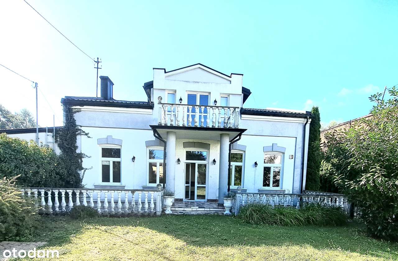 Przestronny dom z garażem i ogrodem w mieście-8