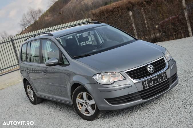 Volkswagen Touran 1.9 TDI DPF Blue Motion Trendline - 3