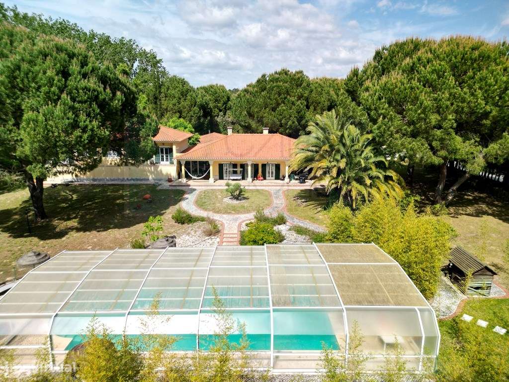 Excelente moradia T4+2 com piscina, em Santo Estêvão, Benavente - Grande imagem: 4/60