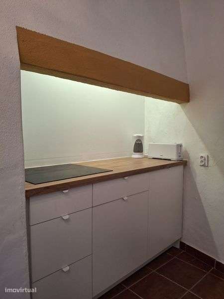 Aluga-se moradia T1 no centro de Fronteira - Grande imagem: 5/9