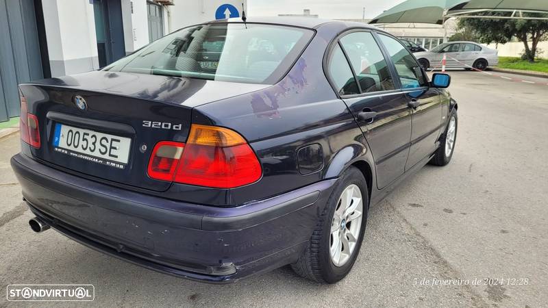 BMW 320 d - 4