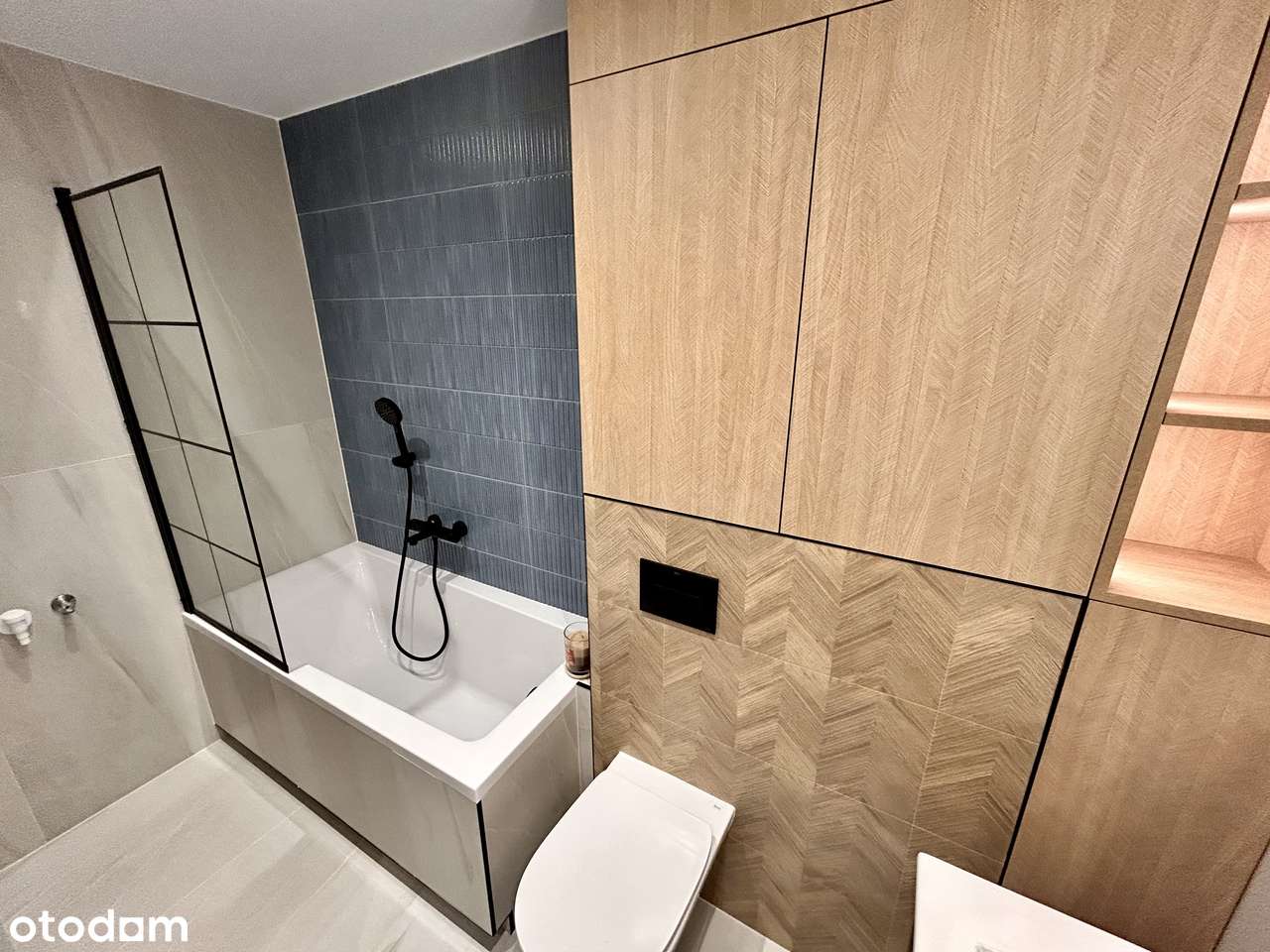 Trzypokojowe - po kompleksowym remoncie - balkon i miejsce postojowe-8