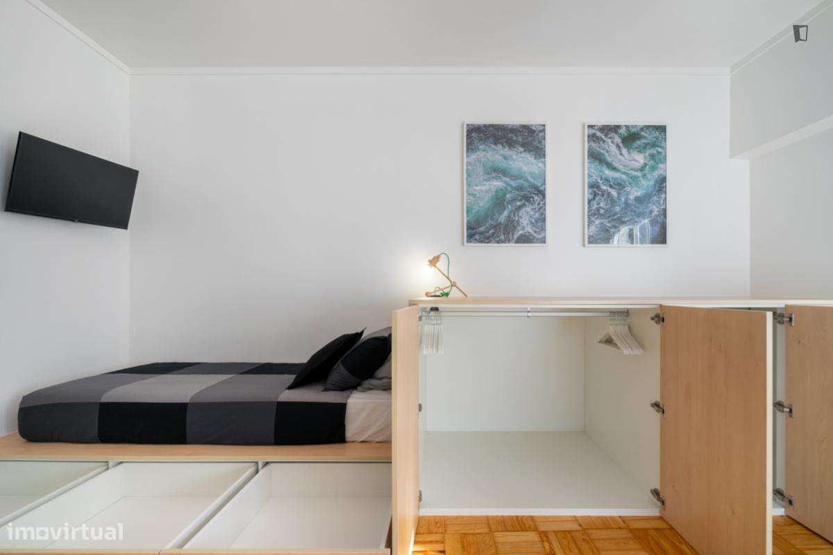 Quarto - localizado em Leiria - Grande imagem: 5/14