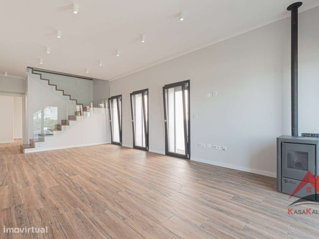 Oportunidade Única em Palmela Duas Moradias | Excelente Opção para ...-5