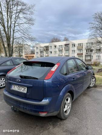 Ford Focus 1.6 16V Ambiente - 3