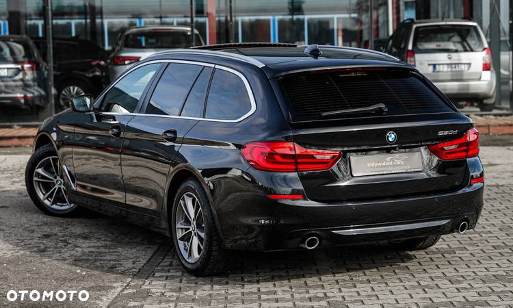 BMW Seria 5 520d Touring Luxury Line - 5