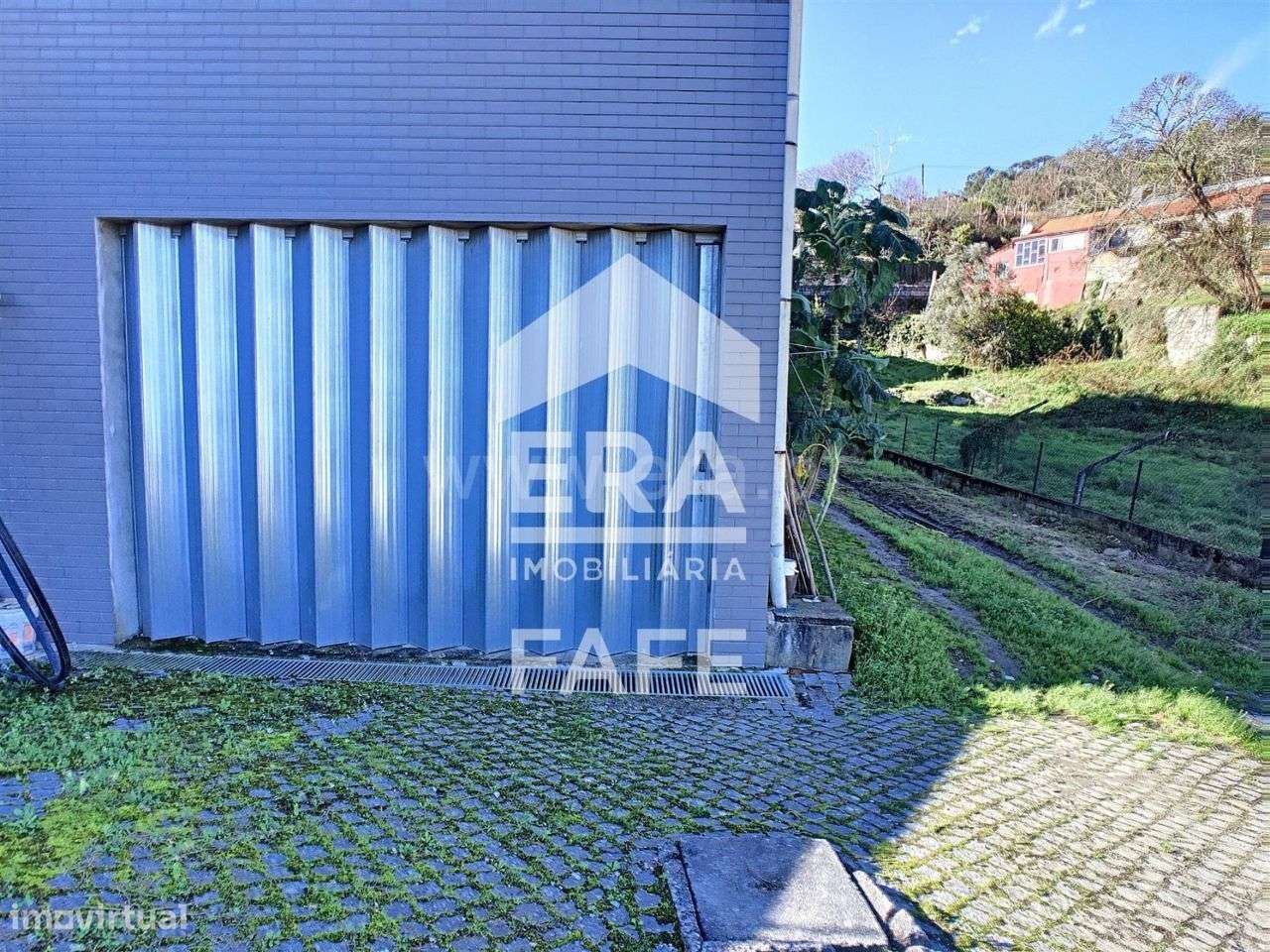 Garagem com 500 m2 em Golães - Grande imagem: 4/4