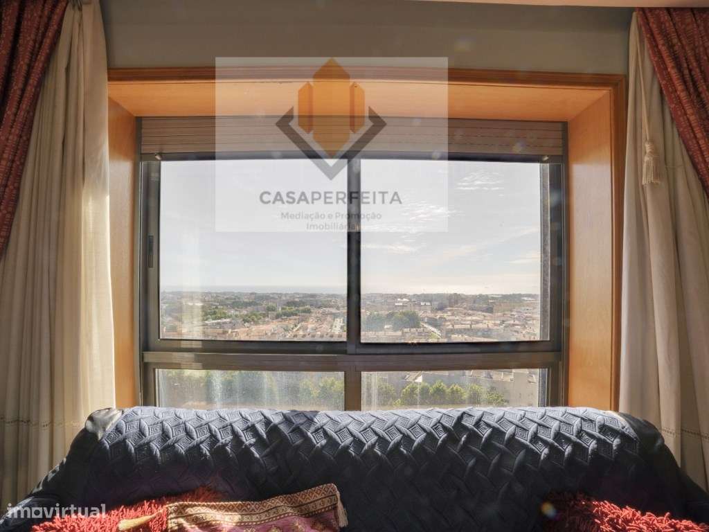 Deslumbrante Penthouse T4 Duplex com Terraço e Vistas Inacreditávei...-11