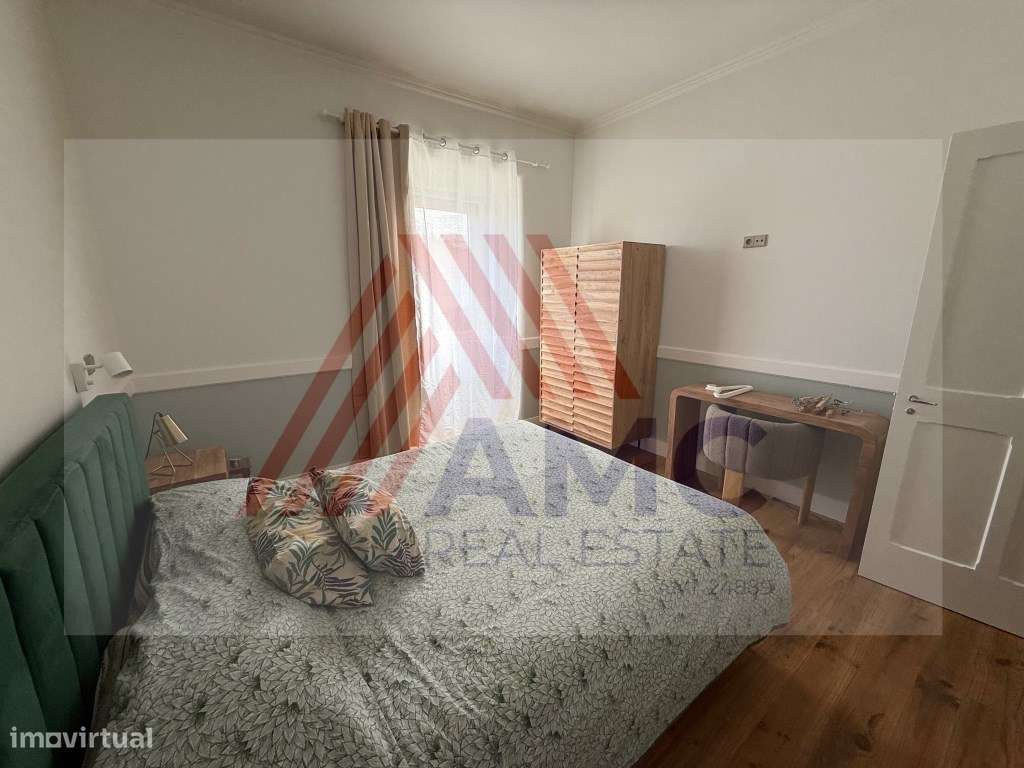 MORADIA T6 NO CENTRO DA VILA DA MADALENA-30