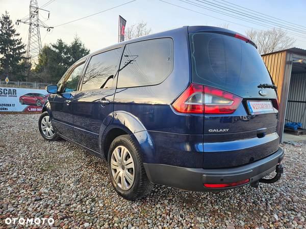 Ford Galaxy 2.0 TDCi Ambiente - 11