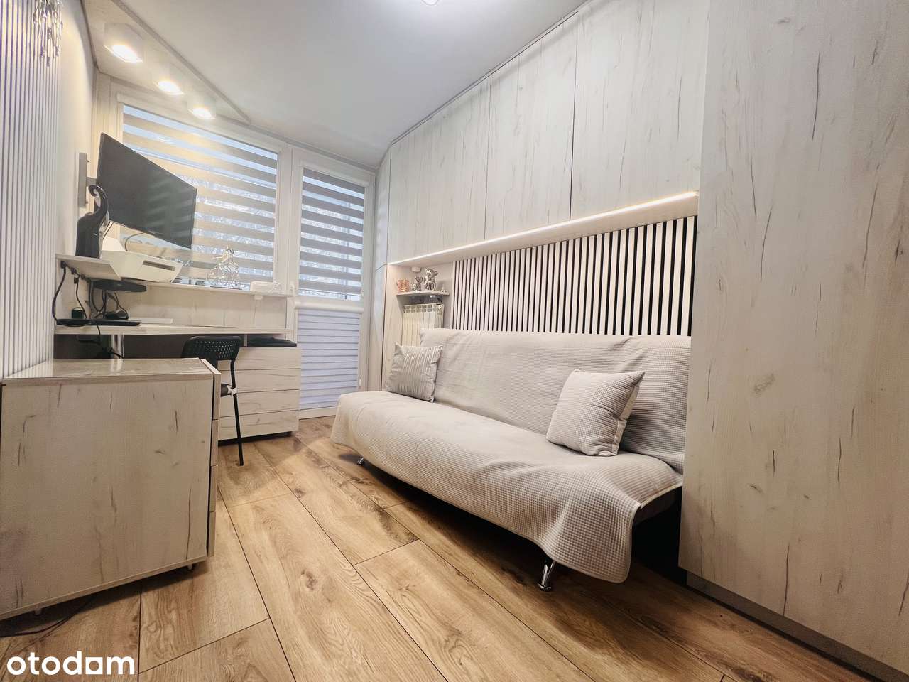 M-4 gotowe do wprowadzenia, 1 piętro z balkonem, 3 komórki- bez %-7