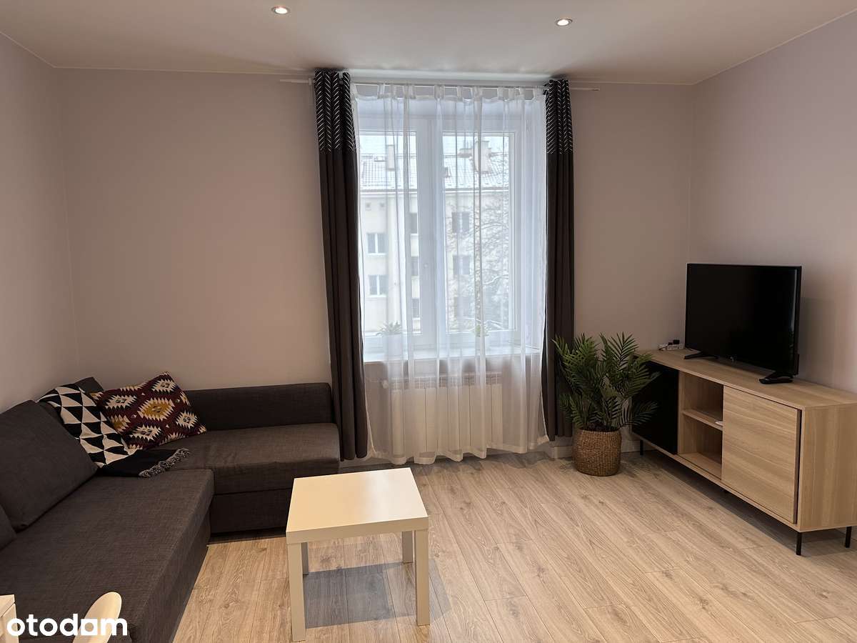 Przestronne mieszkanie w samym centrum - Pełny obrazek: 3/19