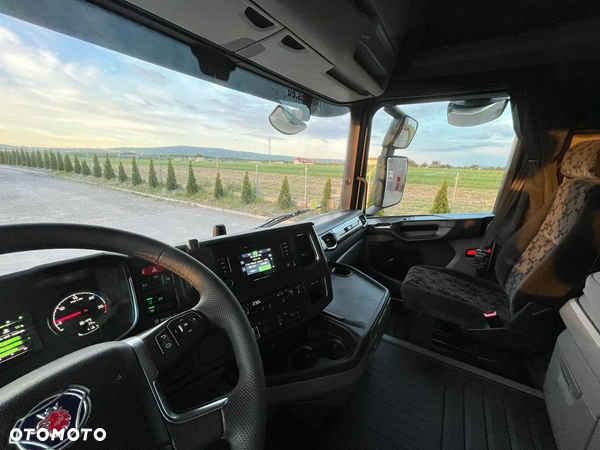 Scania R450 / EURO 6 / STANDARD / RETARDER / DUŻE ZBIORNIKI / SPROWADZONA / TOP STAN - 26