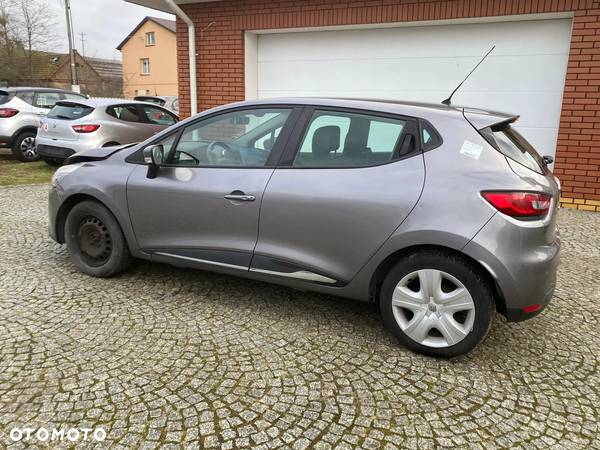 Renault Clio 1.5 dCi Alize - 6