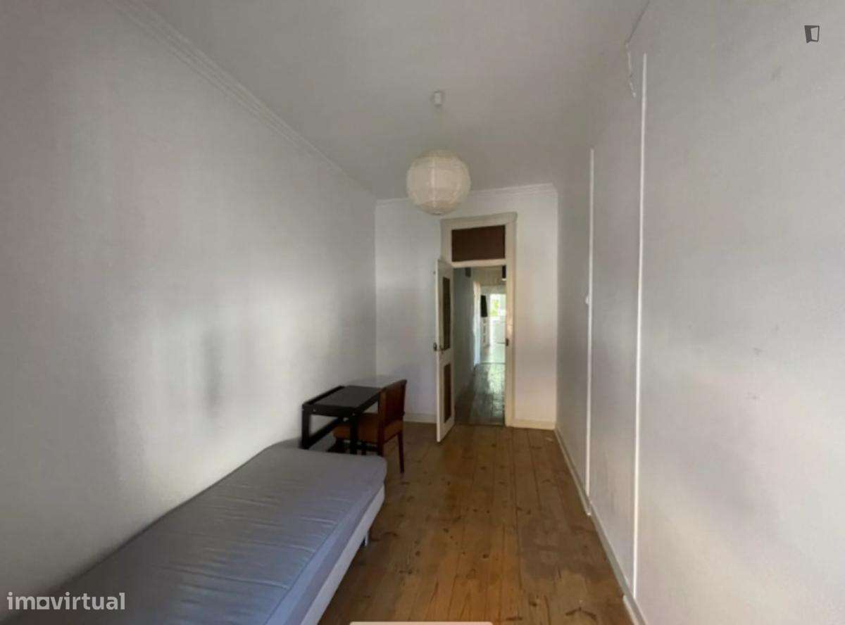 Quarto - localizado em Avenida da Liberdade Lisbon - Grande imagem: 4/5